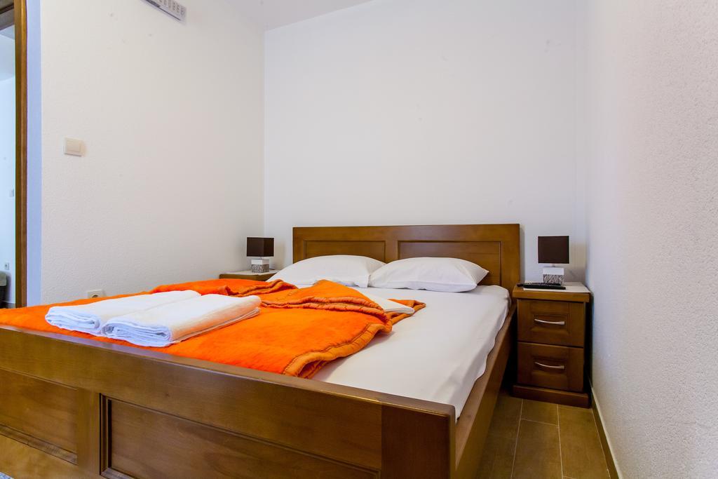 Apartments Ljubica Herceg Novi Oda fotoğraf