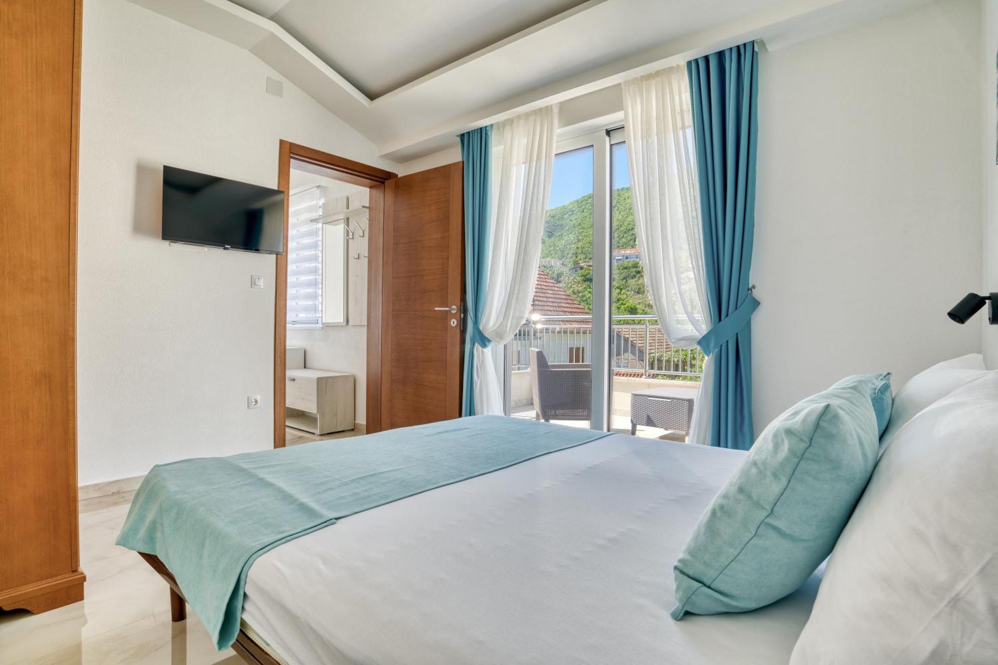 Apartments Ljubica Herceg Novi Dış mekan fotoğraf