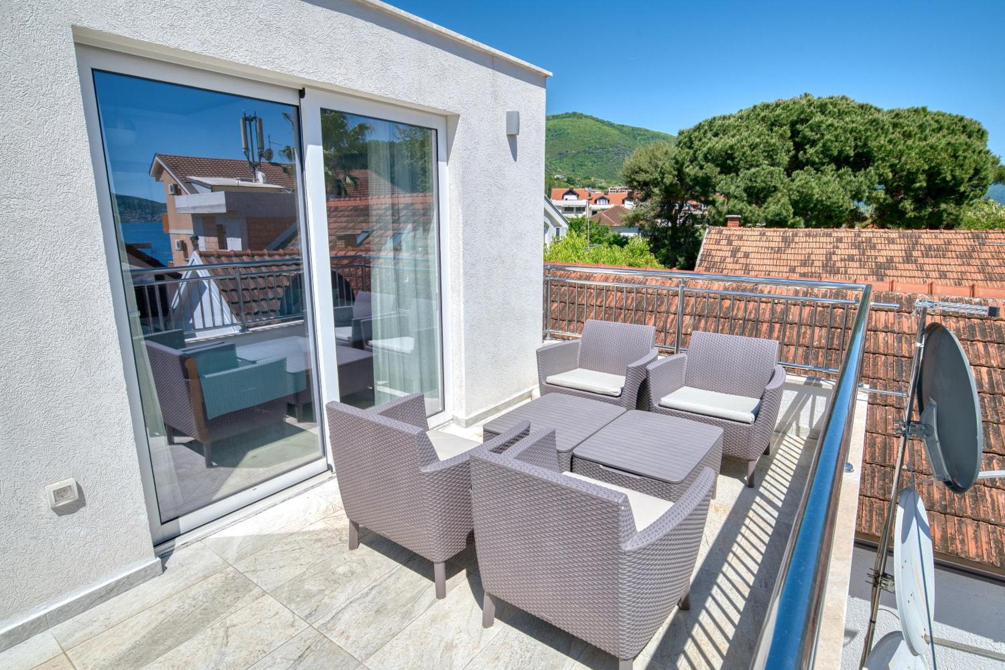 Apartments Ljubica Herceg Novi Dış mekan fotoğraf