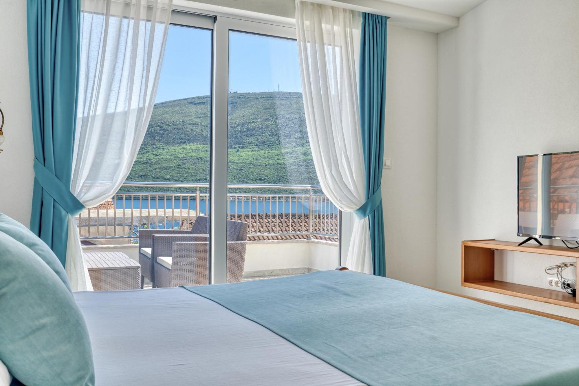 Apartments Ljubica Herceg Novi Dış mekan fotoğraf